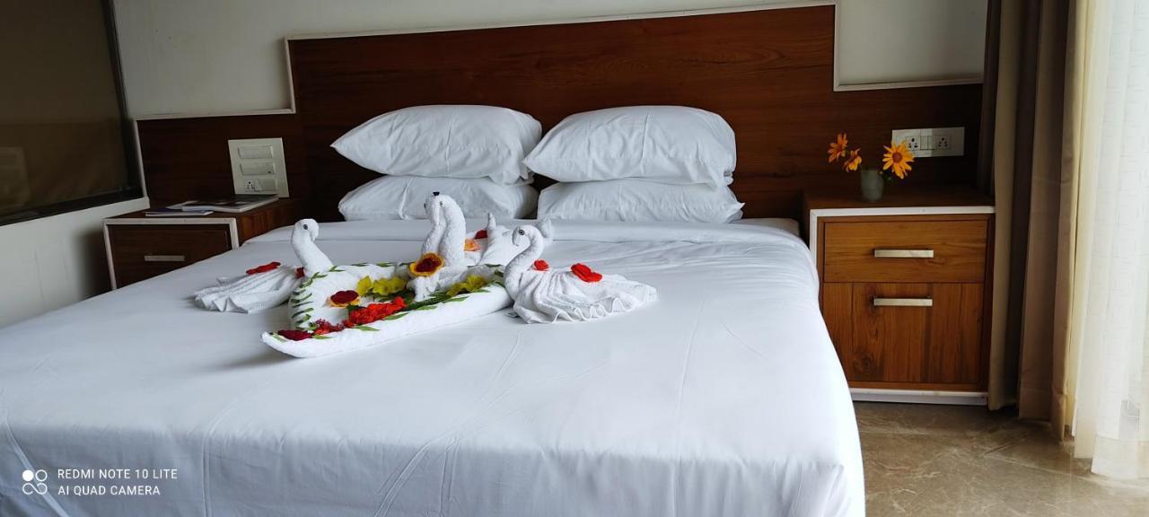 Servosonic Hotels And Resorts 坎努尔 外观 照片